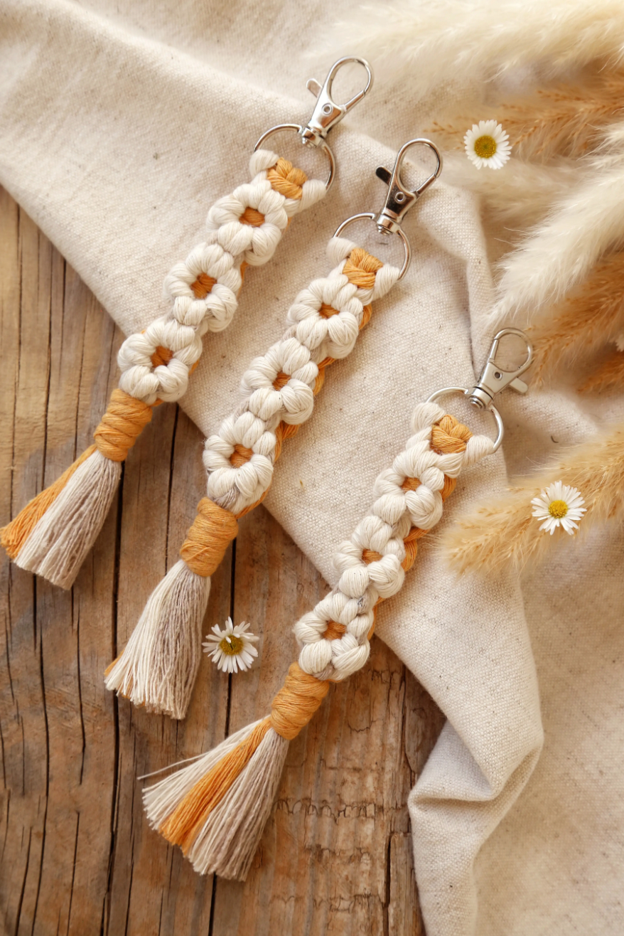 Macrame Daisy Keychain