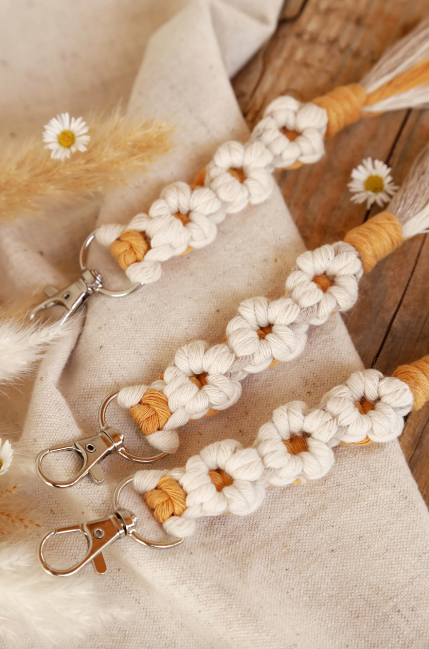 Macrame Daisy Keychain